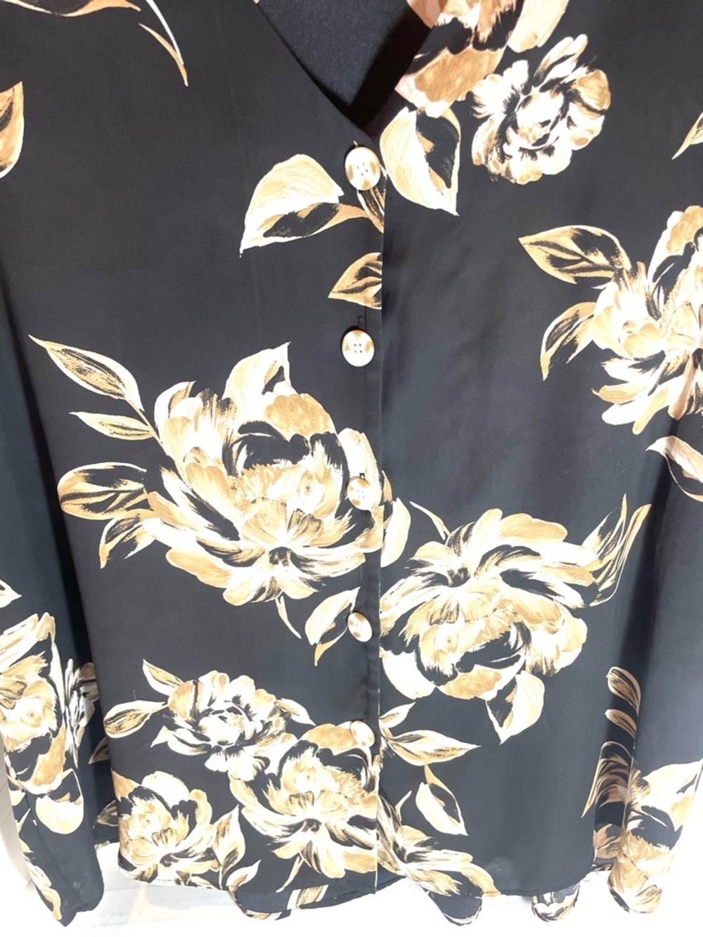 Plus Size 18/20W Black Floral Blouse Gold Beige Flowy Button Front Top - Picture 6 of 11